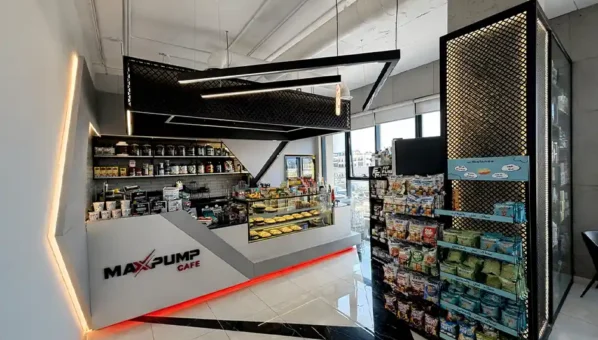 healthy gym cafeteria Amman Healthy meals and drinks are available inside the club.