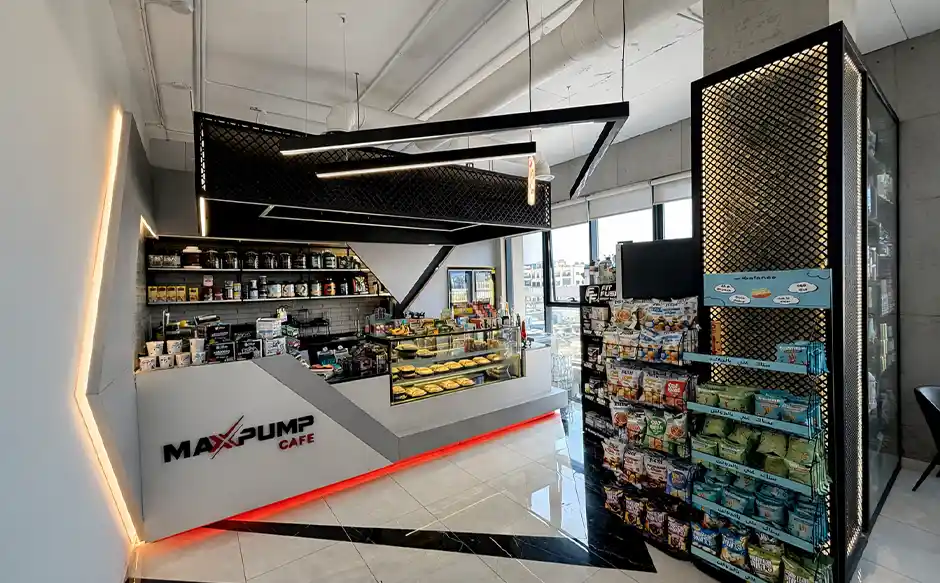healthy gym cafeteria Amman Healthy meals and drinks are available inside the club.